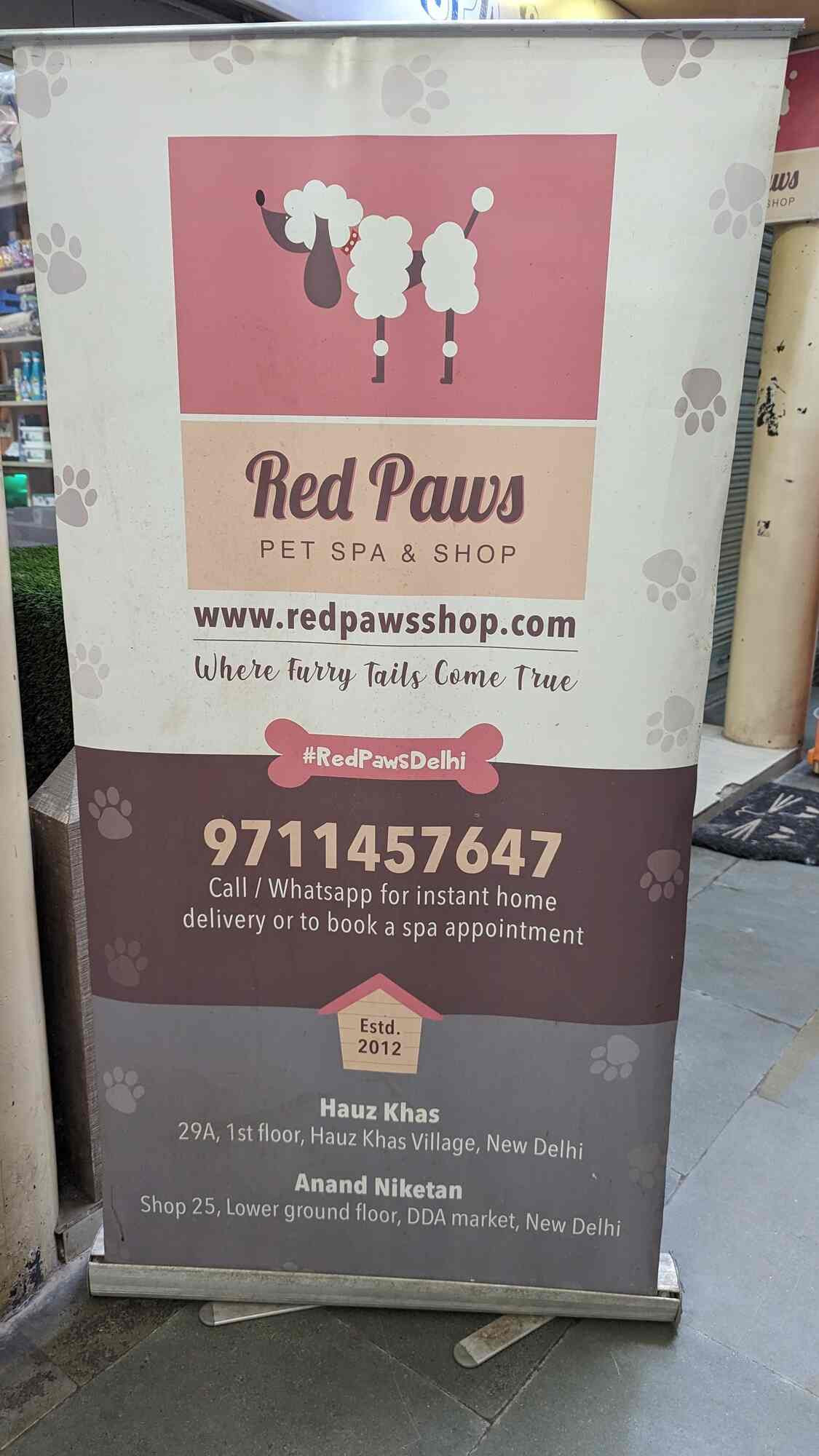 Red Paws Pet Spa & Shop