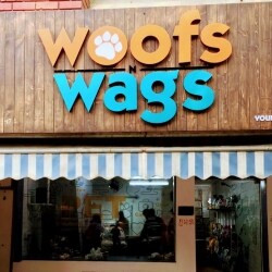 Woofs-n-Wags Pet Store and Clinic